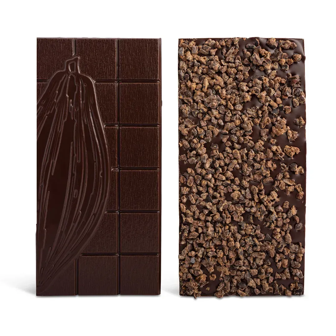 Tablette Bean to Bar – Éclats de Fèves Noir 72% Équateur Tablette Bean to Bar – Éclats de Fèves Noir 72% Équateur