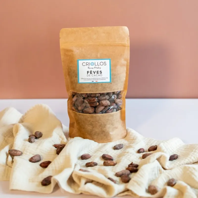 Fèves de Cacao 100% Pures – À Croquer ou Cuisiner Fèves de Cacao 100% Pures – À Croquer ou Cuisiner