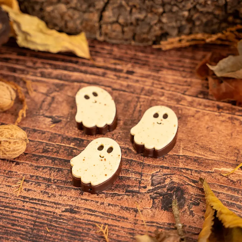Petits Fantômes en chocolat pour Halloween | Criollos Petits Fantômes en chocolat pour Halloween | Criollos